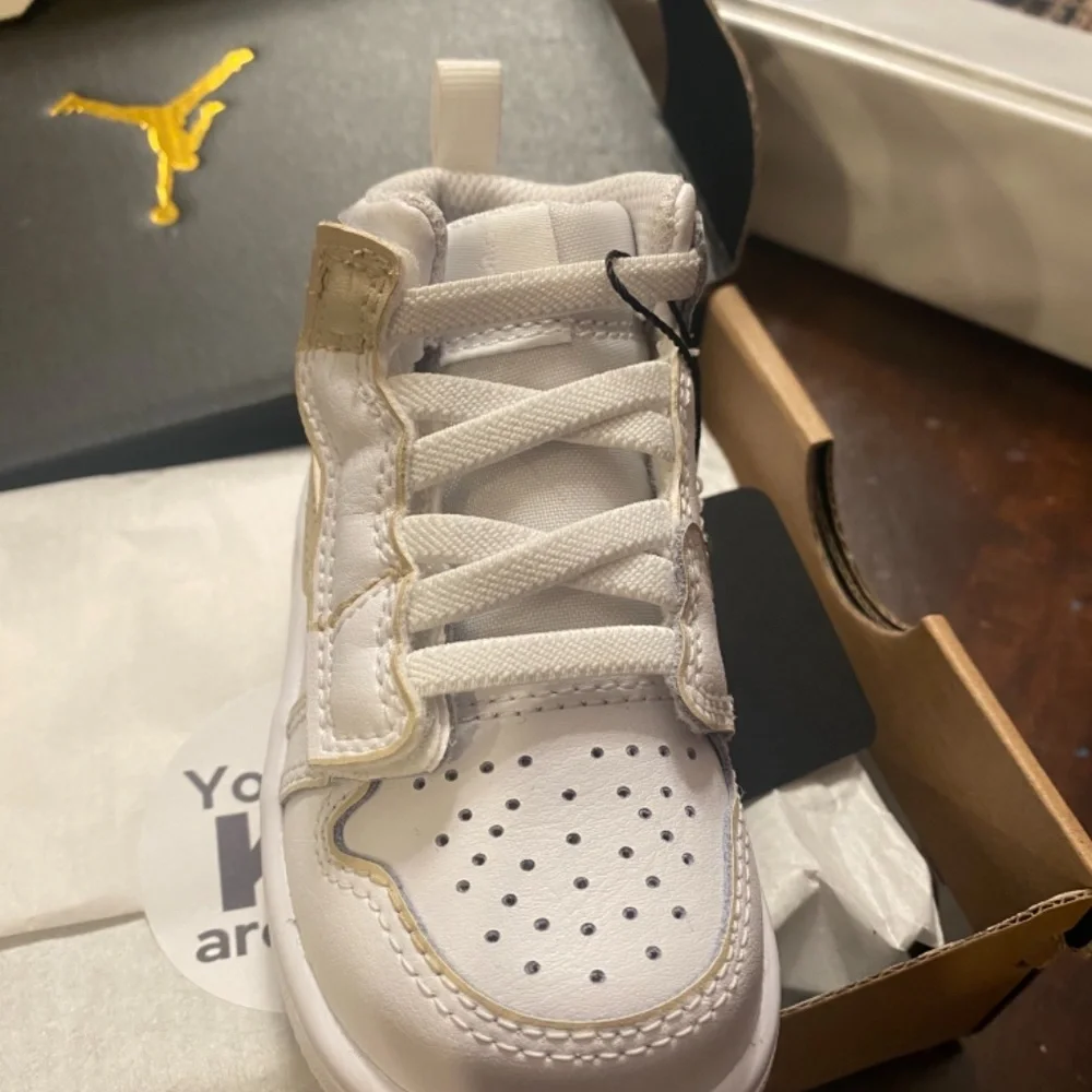 Custom Nike size 5 toddler sneakers - Picture 6 of 6
